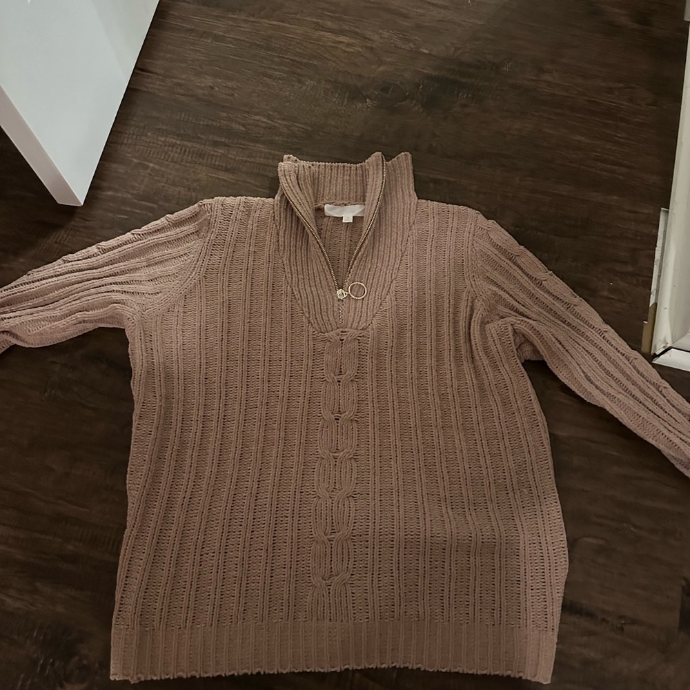 CUTE SWEATER